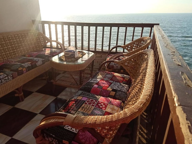 sporting sea view two bedroom appartement, Alexandria, Египет