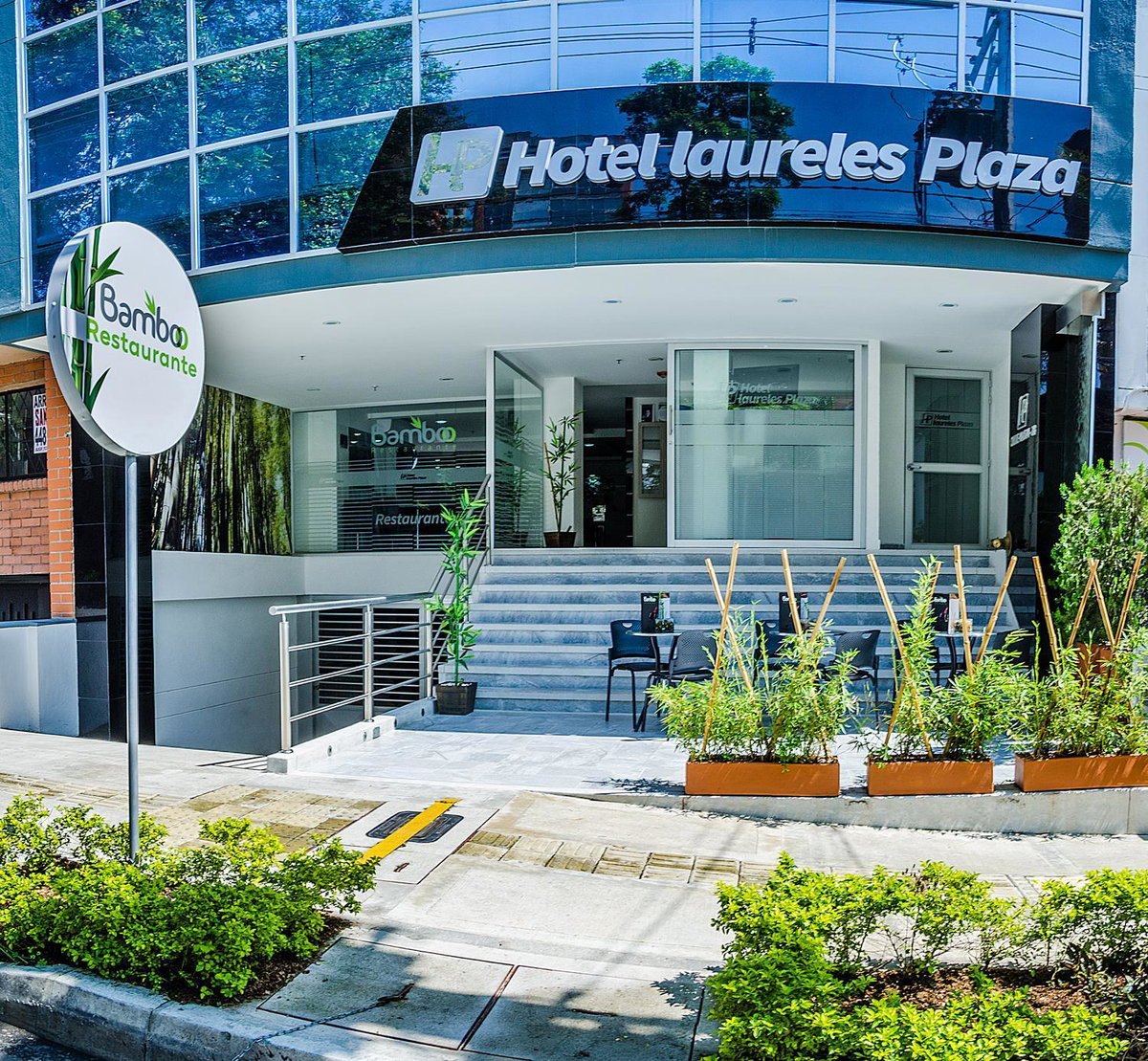 Hotel Laureles Plaza, Colombia