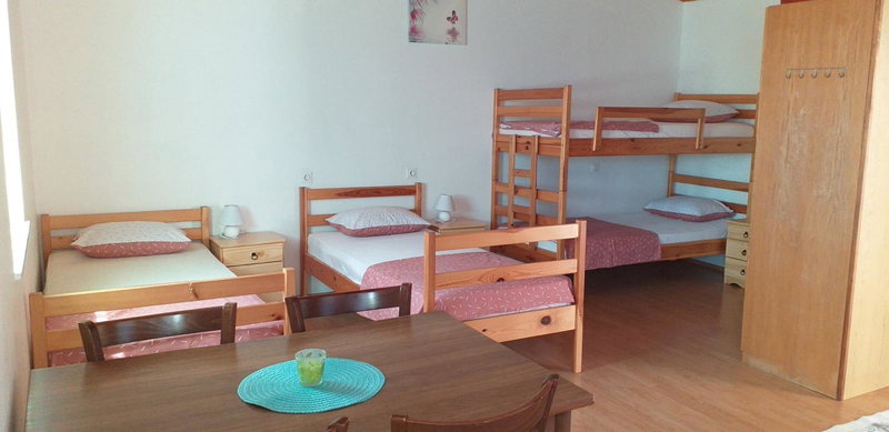 Apartment Beautiful Črni Kal, Črni Kal, Eslovenia