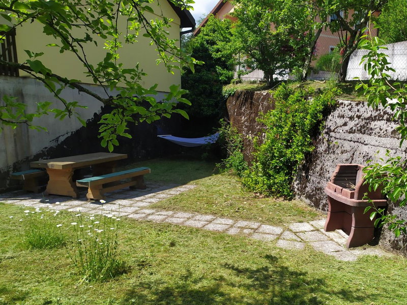 Hiša Belin, Podbela, Slovénie