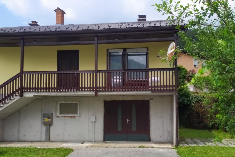 Hiša Belin, Podbela, Slovénie