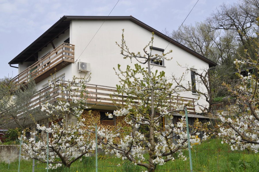 Apartma BAJČI, Ajdovščina, Словения