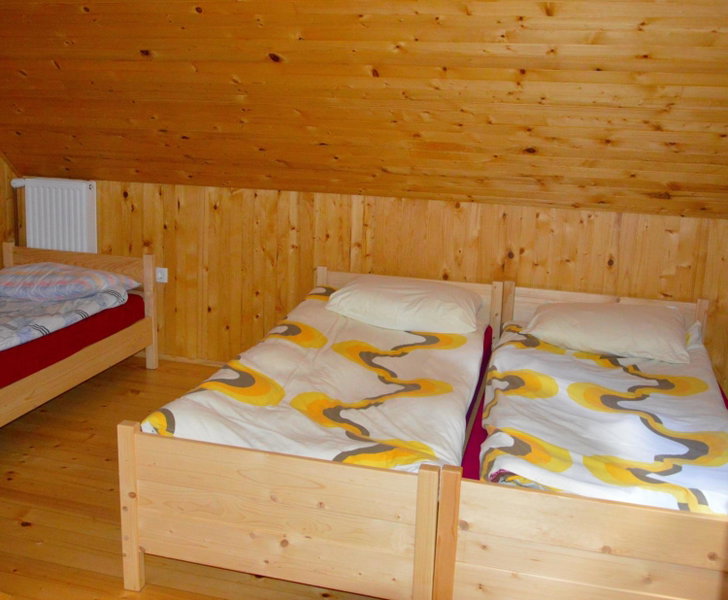 Brunarica Petric - Bela krajina - Komarna vas - Smučišče Gače - Semič, Komarna Vas, Slowenien