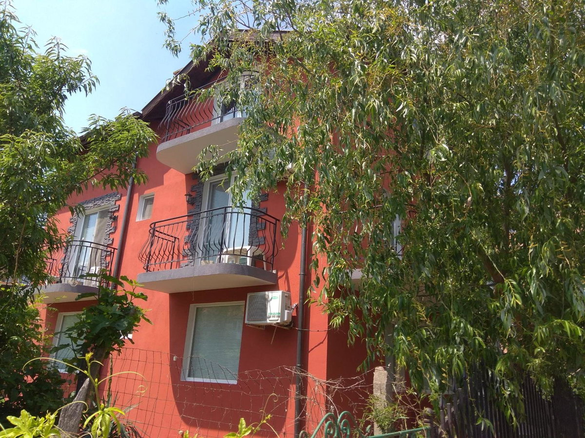 Hotel · Guest House Sunflowers, Pomorie