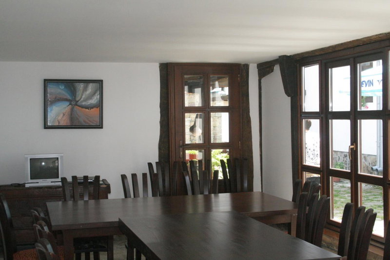Bile - Family Hotel & Gastro Bar, Beli Osŭm, Bulgaria