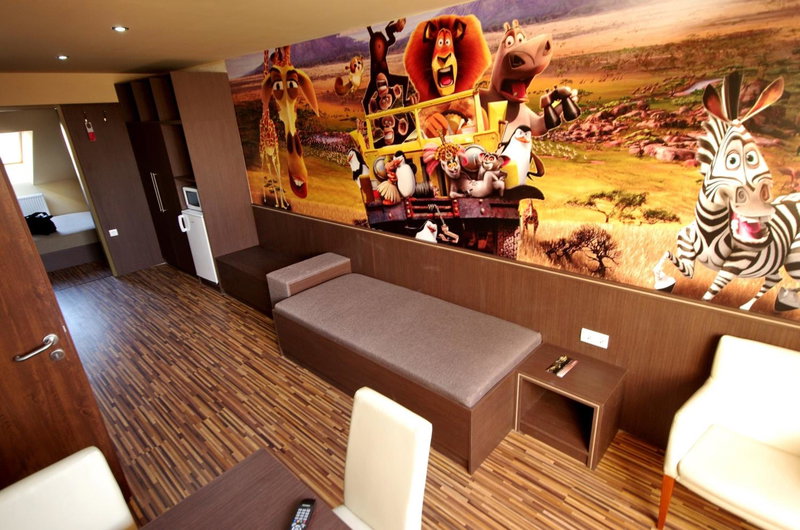 Corvin Apartman, Gyula, Hungary