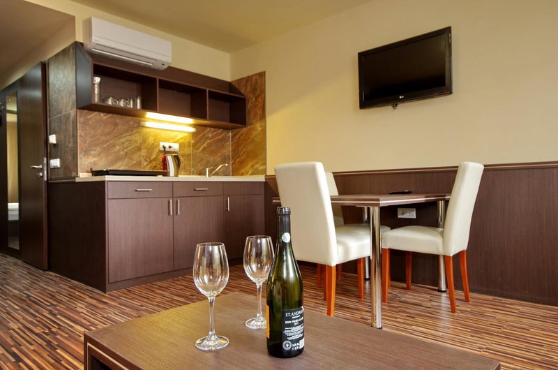Corvin Apartman, Gyula, Hungary