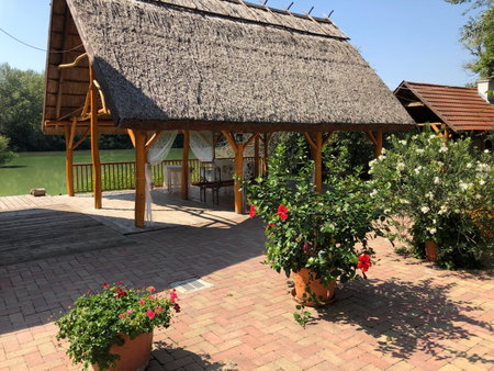 Antal-tavi Fogadó és Horgászparadicsom, Szentes, Hungría