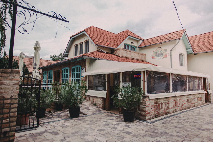 Ötösfogat Panzió, Siófok, Hungary