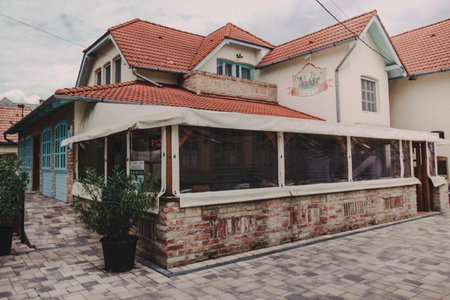 Ötösfogat Panzió, Siófok, Hungary