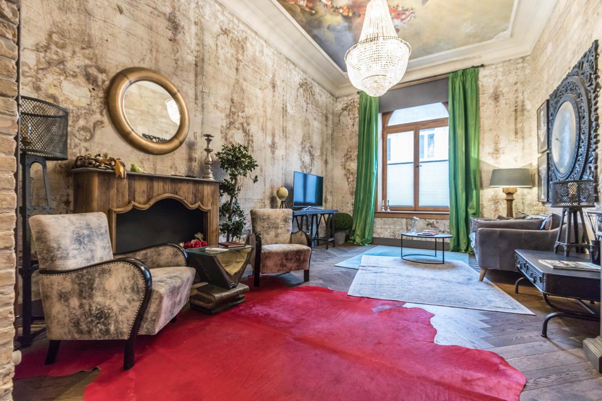 Castle Downtown Apartment, Hungary