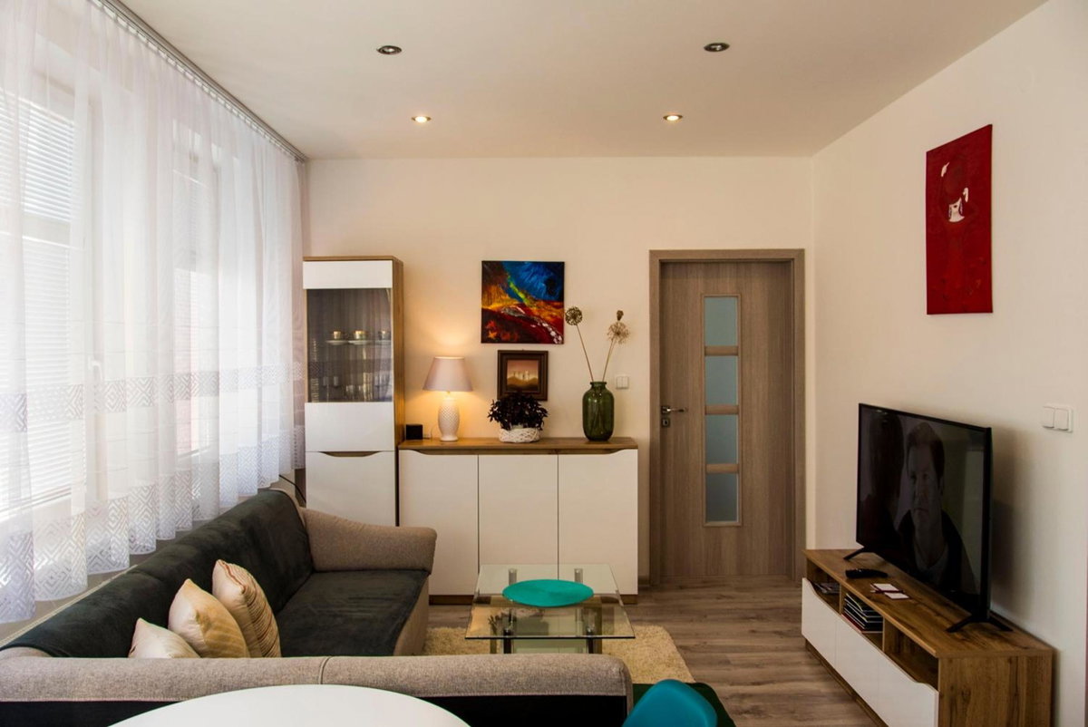 MAYTEX - ubytovanie v 46m2 apartmáne s balkónom, Eslovaquia