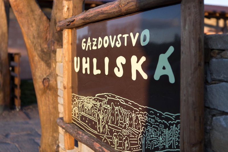 Penzión Uhliská a Depandance Gazdovský dom, Nemšová, Slovakia