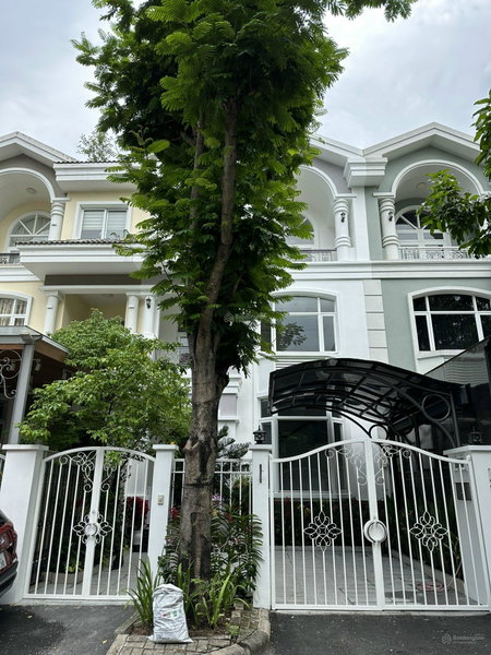 House for rent in Ho Chi Minh, Vietnam · Phu My Hung · 2 rooms, 2 baths