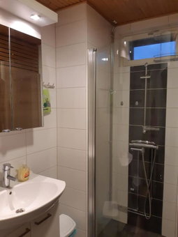 Pieni moderni saunallinen kaksio keskustan lähellä, Pori, Finland