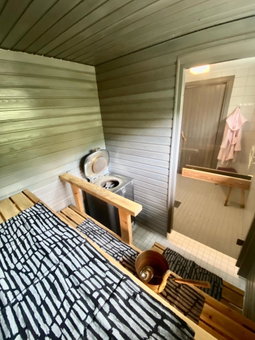 Villa Arktika porealtaallinen mökki Nuorgamissa Tenojoen ja tunturien vieressä, Nuorgam, Finland