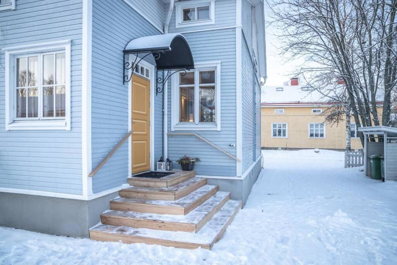 Cozy 1 Br Apt and Free parking by the Railway station, Oulu, Finland