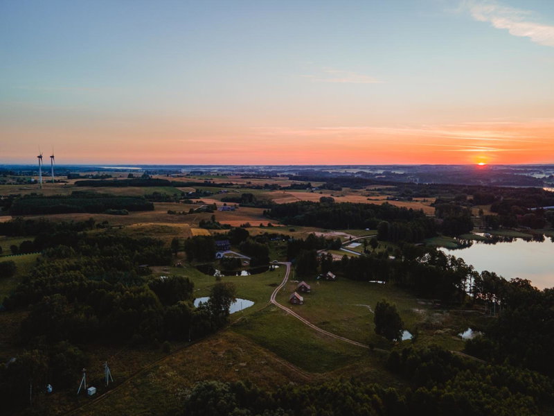 Vėjo Malūnų sodyba - vila, Paserninkai, Lithuania