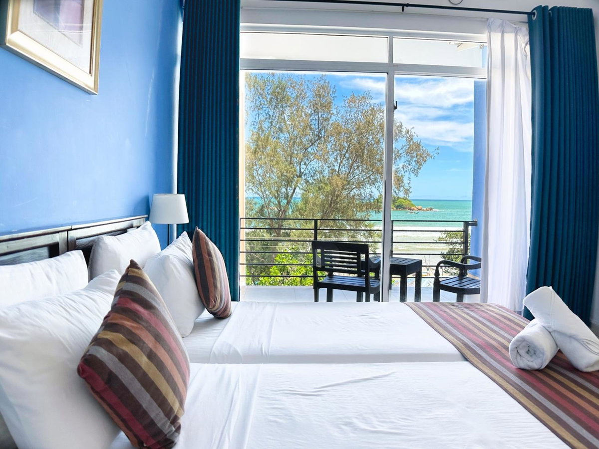 Hotel · Twenty -Two Dazzle Bay, Weligama