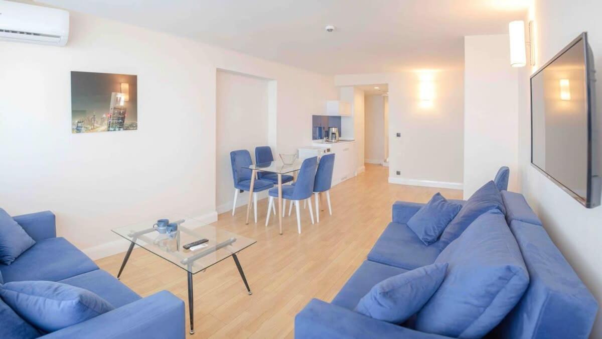 Hotel · Lovely 2BR Apartment near by Sea, Batumi