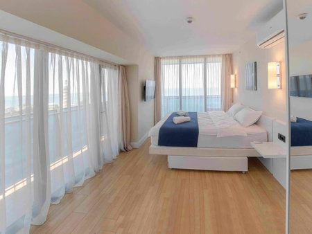 Lovely 2BR Apartment near by Sea, Batumi, Georgia