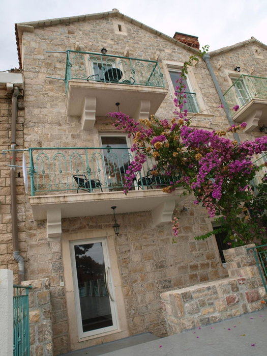 Apartments Obala B&B - Dragović, Petrovac na Moru, Montenegro