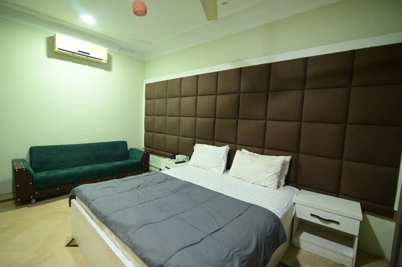 Seaview Cottage, Karachi, Пакистан
