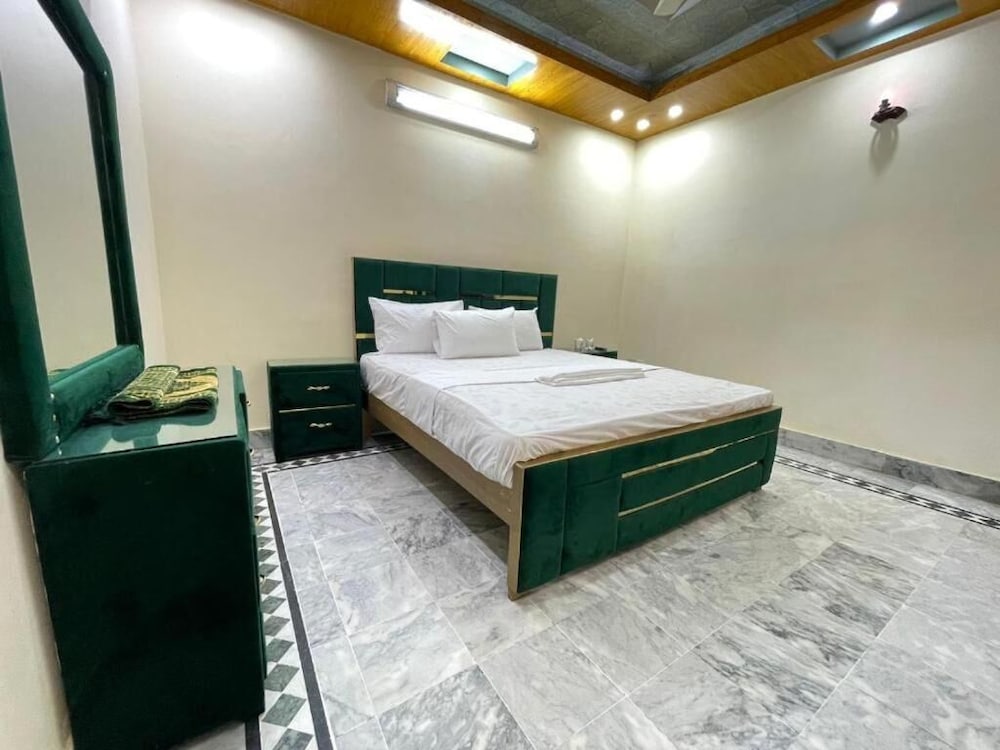Hotel · Every Lodge Guest House, Islamabad