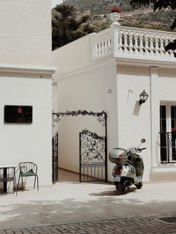 Ruby Palace, Vlorë, Albanie