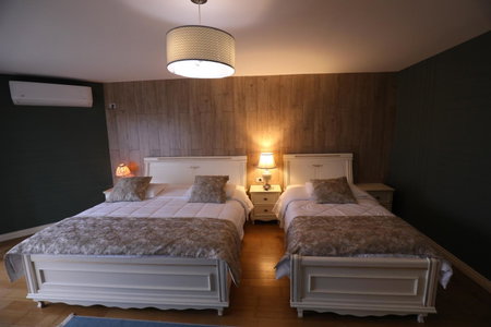 Hotel 1 Maji, Pogradec, Albanien
