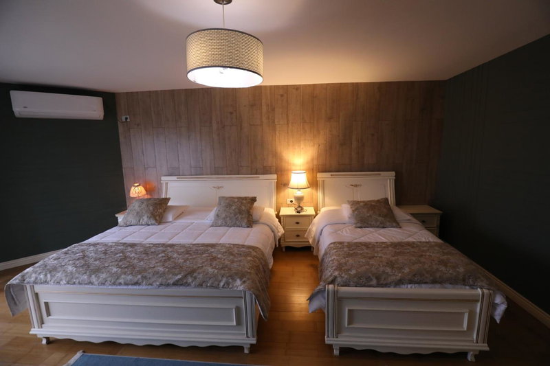 Hotel 1 Maji, Pogradec, Albanien