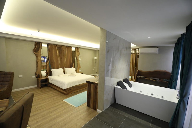 Hotel 1 Maji, Pogradec, Albanien