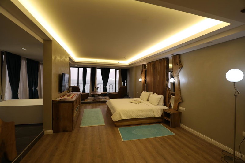 Hotel 1 Maji, Pogradec, Albanien