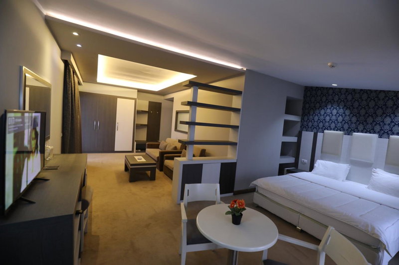 Hotel 1 Maji, Pogradec, Albanien