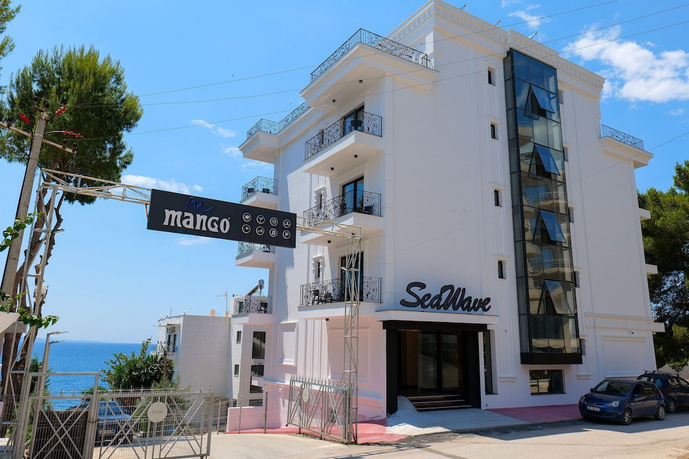 Seawave Hotel, Albania