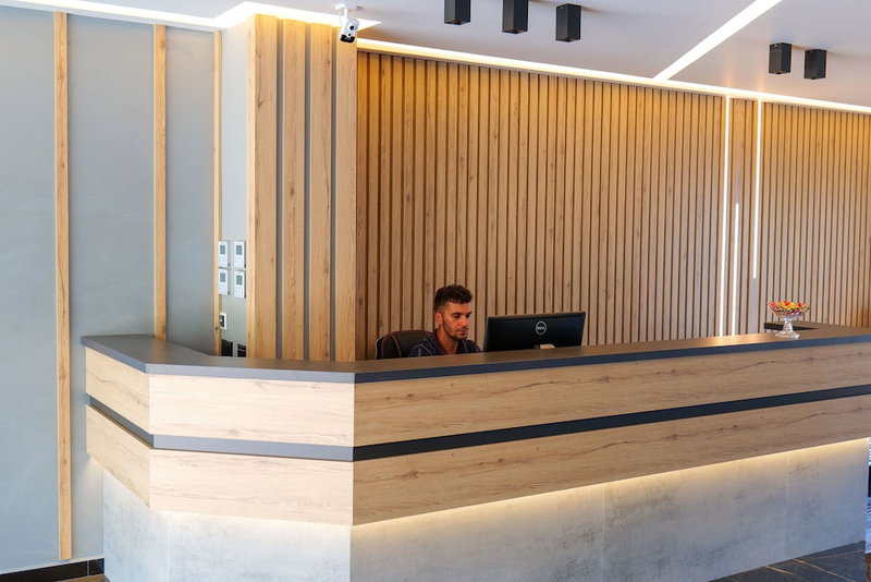 Seawave Hotel, Sarandë, Albania