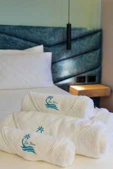 Seawave Hotel, Sarandë, Albania