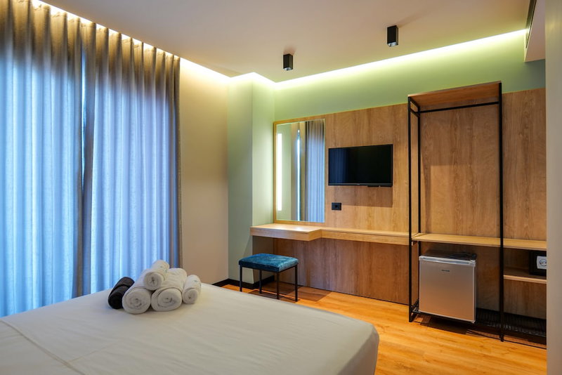 Seawave Hotel, Sarandë, Albania