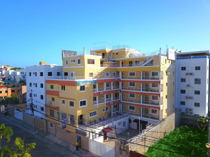 Modern 2BR Apartment Terrace Near Airport - Santo Domingo Este, La Viva, Dominikanische Republik