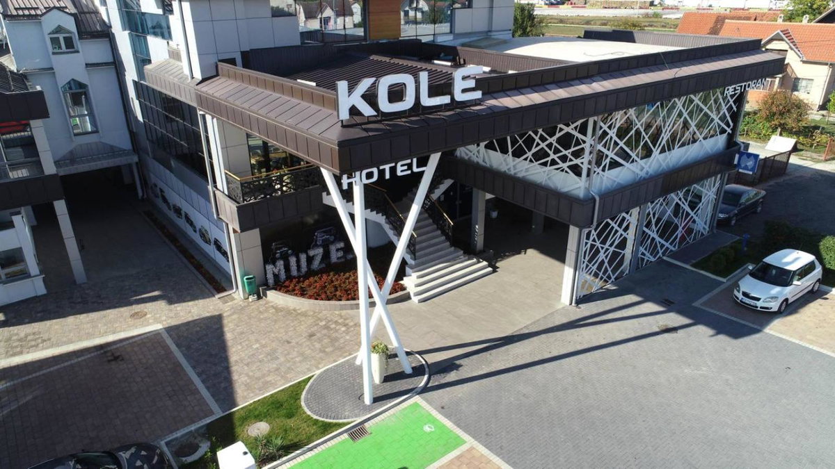 Отель · Hotel Kole, Čačak