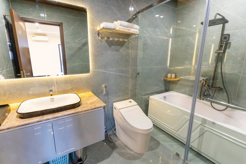 CM Hotel & Apartment, Hai Phong, Vietnam