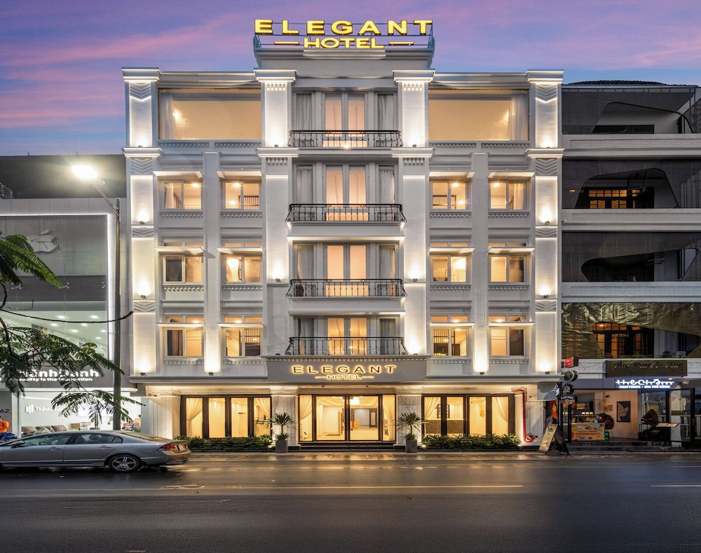 Khách sạn · Elegant Hotel, Hue