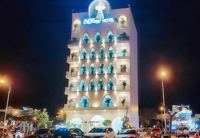 Tiffany Hotel & Restaurant, Vietnam