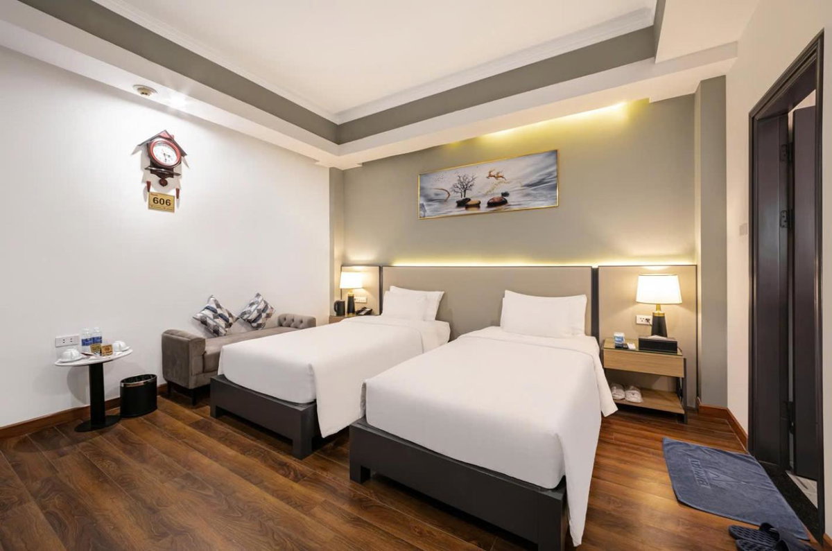 Hotel · A25 Premium Hotel - 12 Phố Huế, Hanoi
