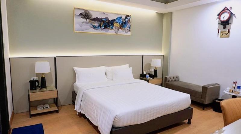 A25 Premium Hotel - 12 Phố Huế, Hanoi, Vietnam