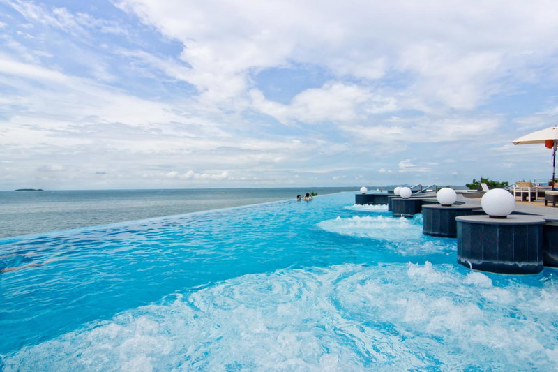 Royal Cliff Beach Terrace Pattaya, Pattaya South, Thailand