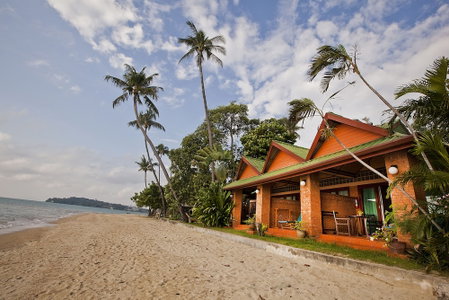 Friendship Beach Resort & Atmanjai Wellness Spa, Rawai, Thailand