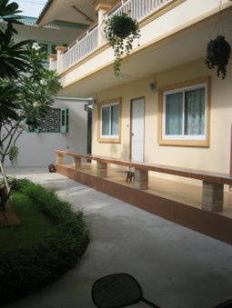 2N Guesthouse, Phetchaburi, Thailand