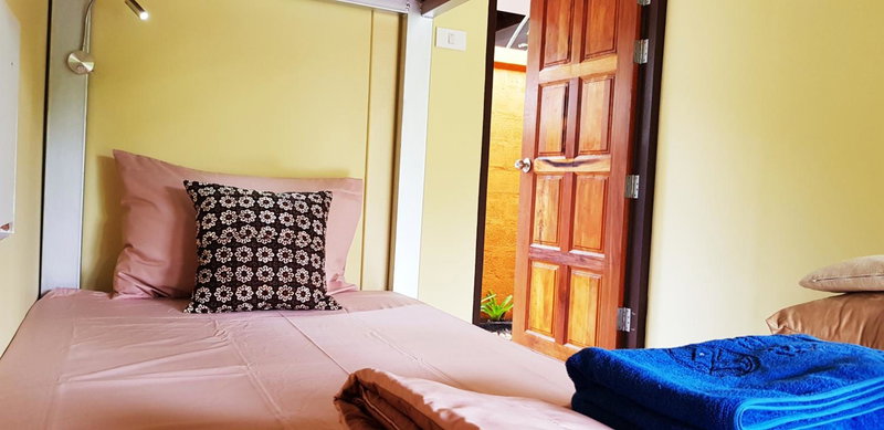 Baan Hinlad Home and Hostel, Lipa Noi, Thailand