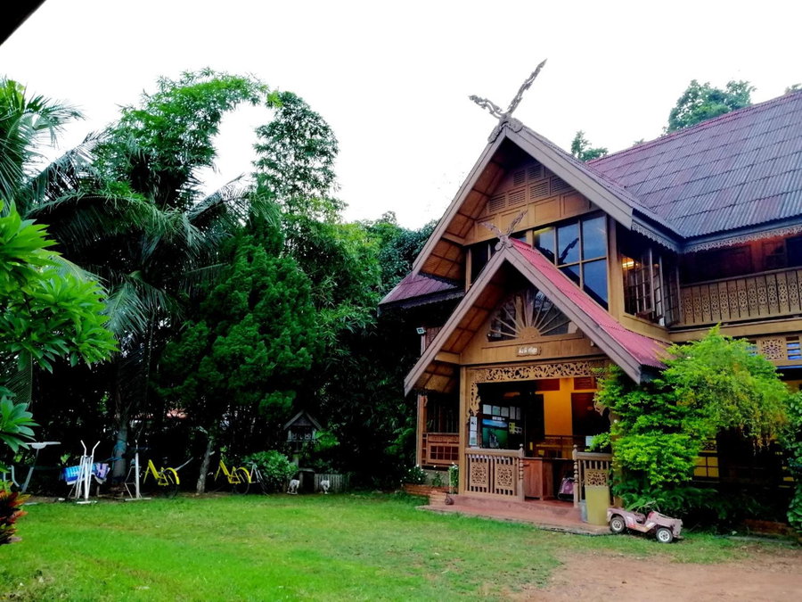 Crossroads house, Mae Hong Son, Thailand